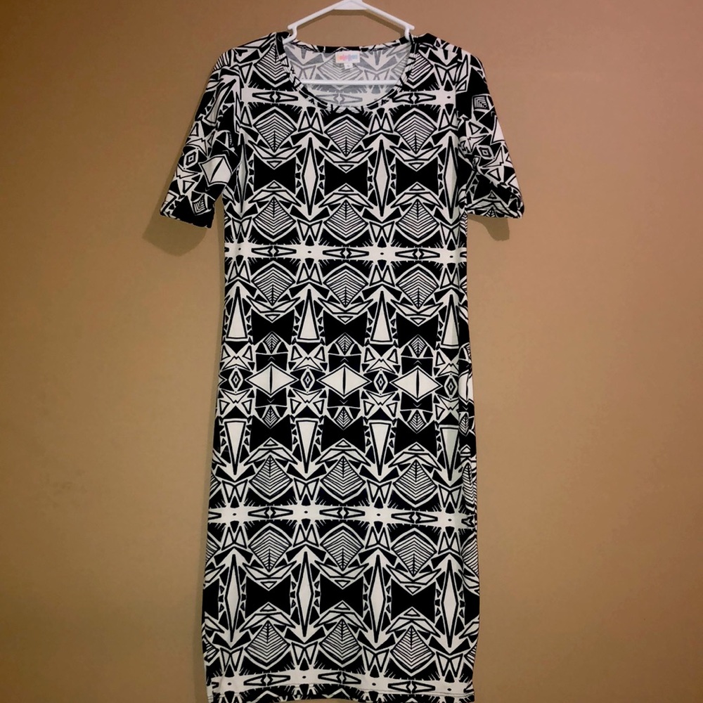 LuLaRoe Amelia dress